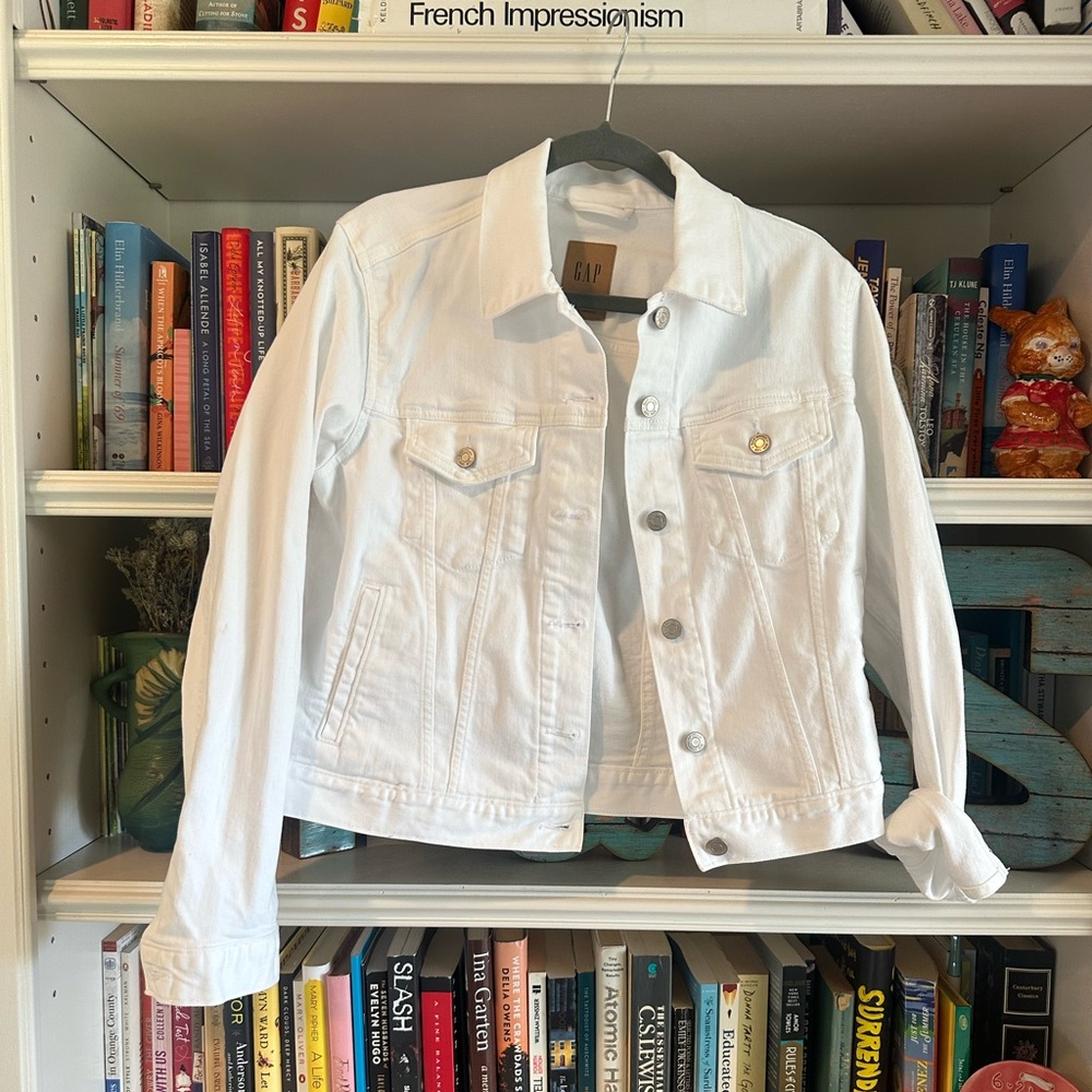 Gap Jean Jacket || White || Medium